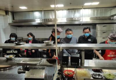 安顺市市场监管局加强疫情隔离酒店(点)电梯与食品安全督导检查工作