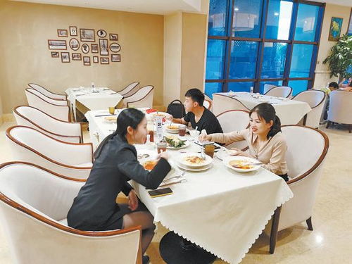 厦门市出台《餐饮业分餐制管理标准》 超2300家企业积极响应，标准为餐饮企业提供清晰管理指引